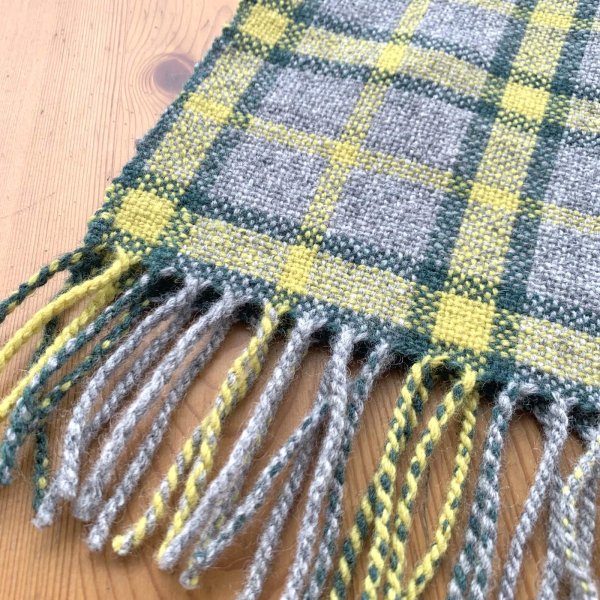 画像2: 手織りマフラー／チェック柄（黄色×グレー）