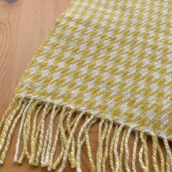 画像2: 手織りマフラー／千鳥格子（黄色 × 白）