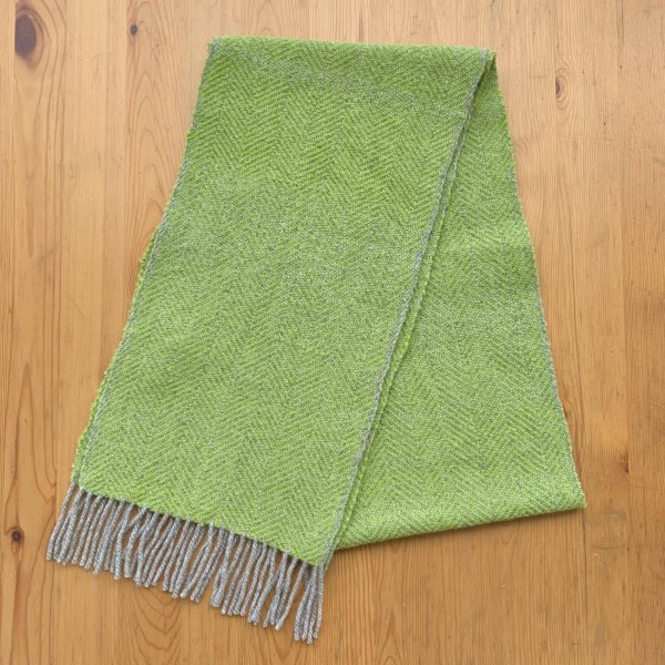 画像1: 手織りマフラー／杉綾織り（黄緑）
