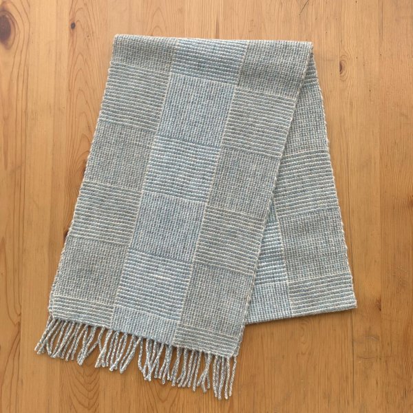 画像1: 手織りマフラー／市松織り（水色） (1)
