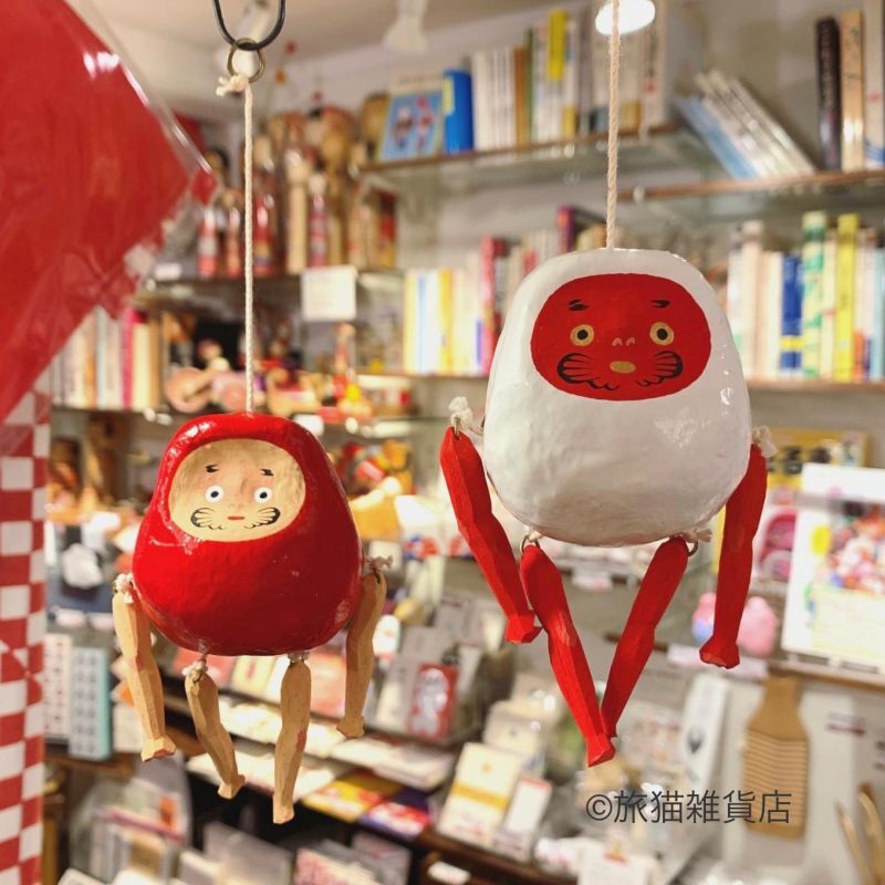 張子] ヤチコダルマ／ぶらぶら達磨（赤） - 旅猫雑貨店オンライン ｜ 通販